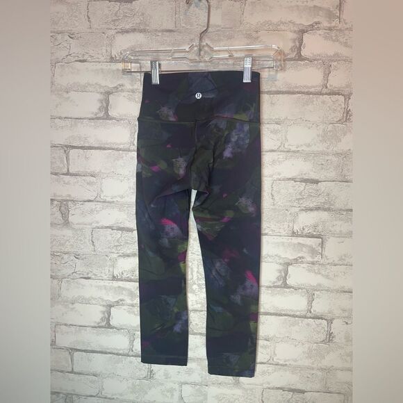 Lululemon Wunder Under Crop Hi-Rise Full-On Luxtreme 21" Aura Dark Chrome Multi - Picture 3 of 7